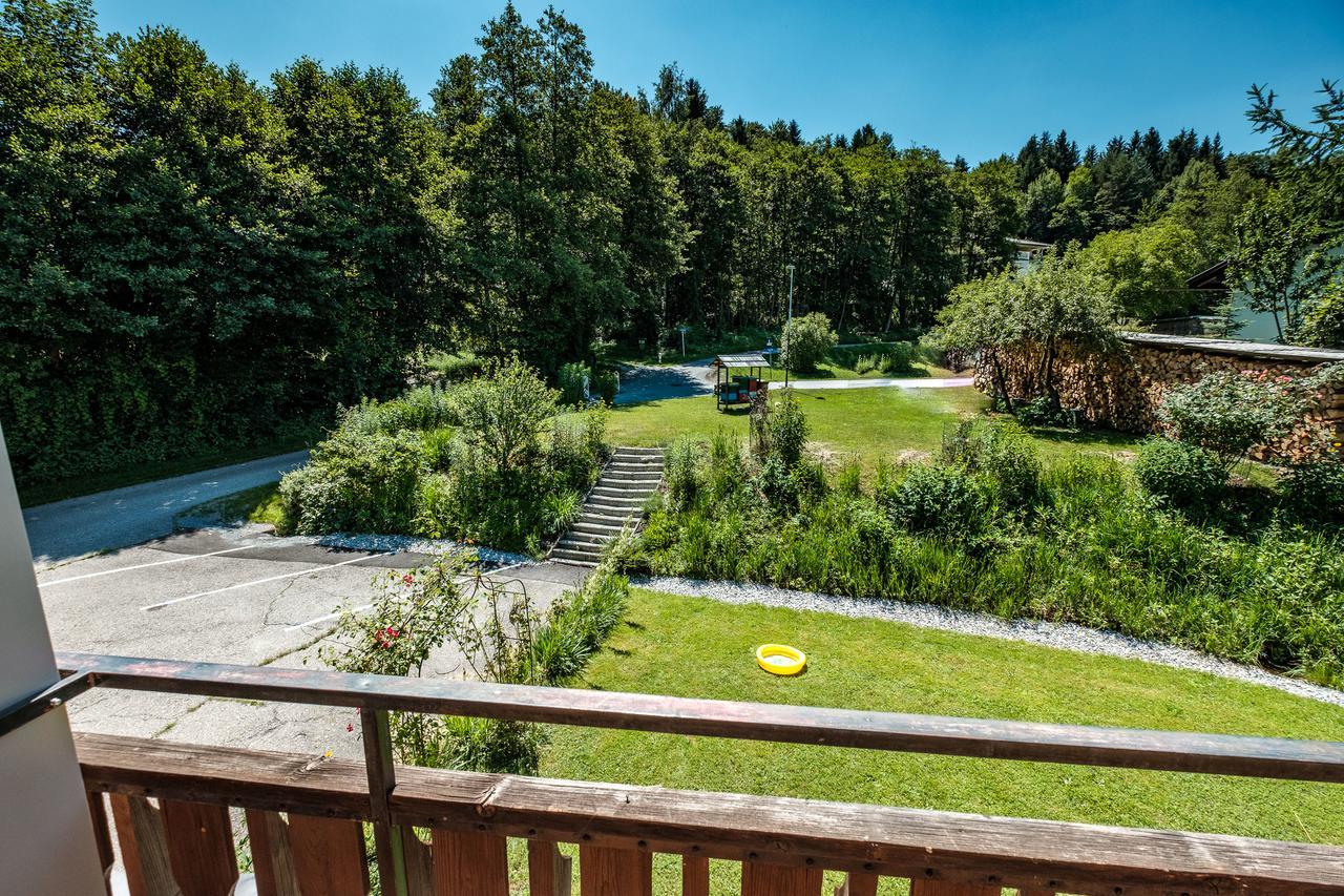 Gaestehaus Genf Velden am Wörthersee Esterno foto